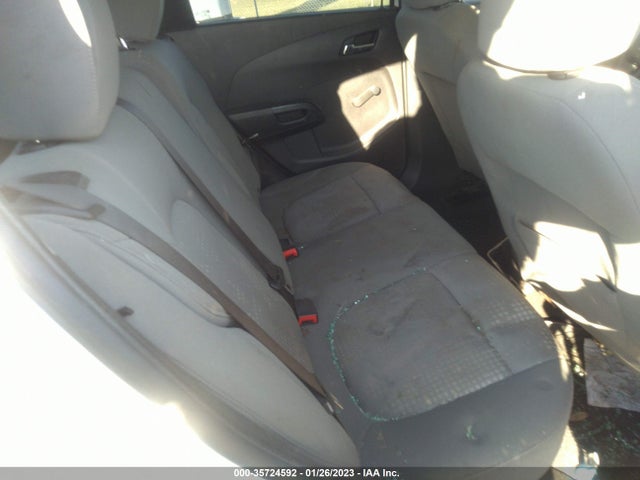 Chevrolet SONIC LS 2014 1G1JA6SH1E4140851 Image 8