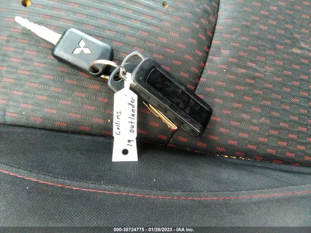 JA4AR3AU4KU028094 Mitsubishi Outlander Sport 2.0