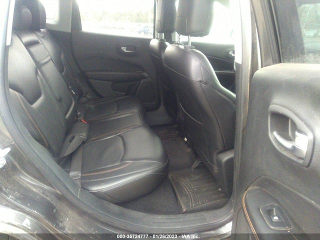 Jeep Compass Limited 2018 3C4NJDCB9JT442416 Image 9