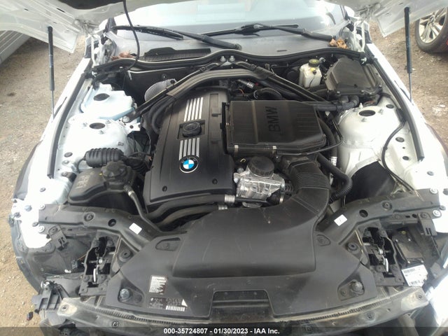 2014 BMW Z4, VIN: WBALM7C56EE386352
