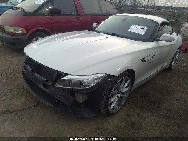 2014 BMW Z4, VIN: WBALM7C56EE386352