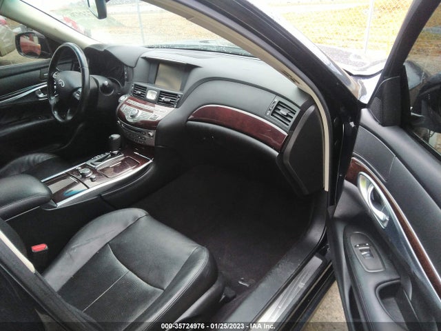 2017 Infiniti Q70, VIN: JN1BY1AP8HM741099