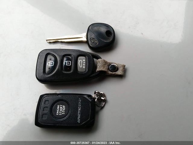 Hyundai ELANTRA SE 2015 5NPDH4AE3FH606528 Image 3
