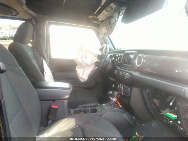 1C4HJXENXLW124338 Jeep Wrangler Unlimited Sahara