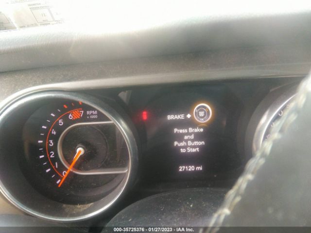 1C4HJXENXLW124338 Jeep Wrangler Unlimited Sahara