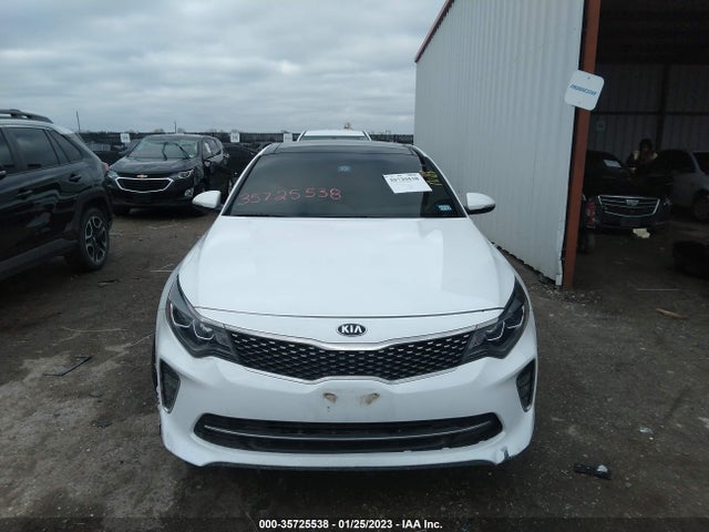 2018 Kia Optima, VIN: 5XXGW4L24JG215155