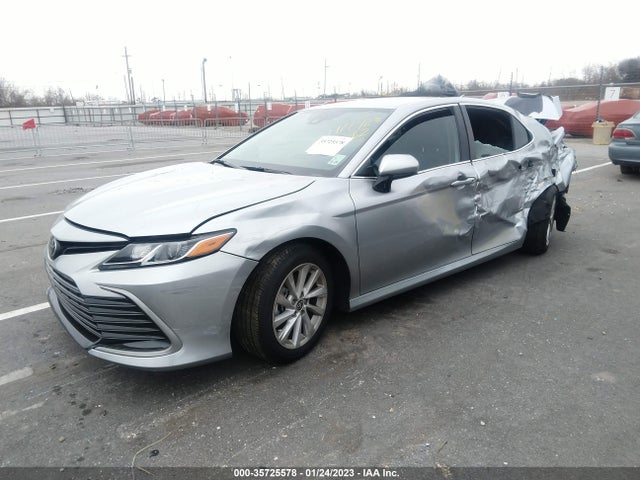 Toyota CAMRY LE 2022 4T1C11AK0NU693762 Image 2