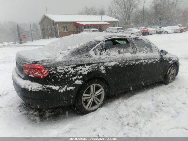 1VWBM7A34CC031010 Volkswagen Passat Se W/sunroof & Nav