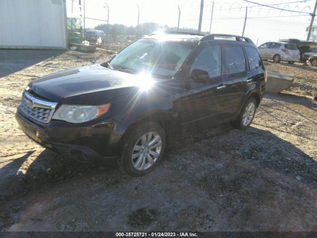JF2SHBDC8CH457292 Subaru Forester 2.5x Premium
