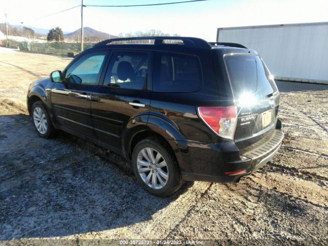 JF2SHBDC8CH457292 Subaru Forester 2.5x Premium