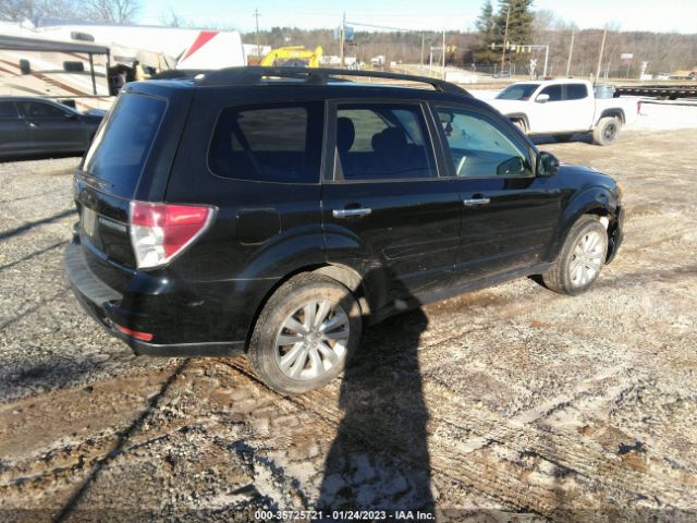JF2SHBDC8CH457292 Subaru Forester 2.5x Premium