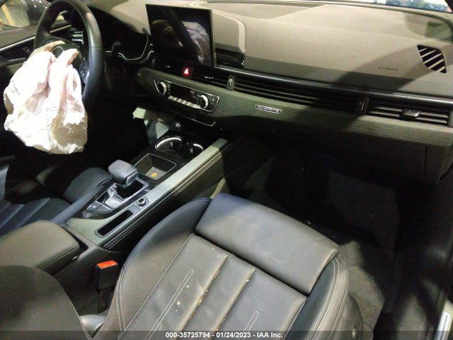 2022 Audi A4, VIN: WAUEAAF40NN011672