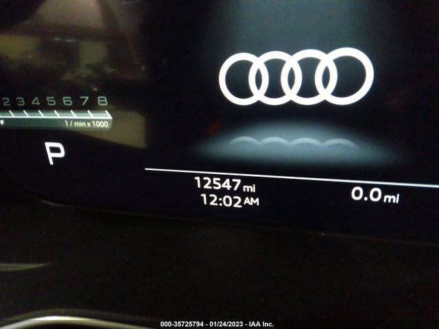 2022 Audi A4, VIN: WAUEAAF40NN011672