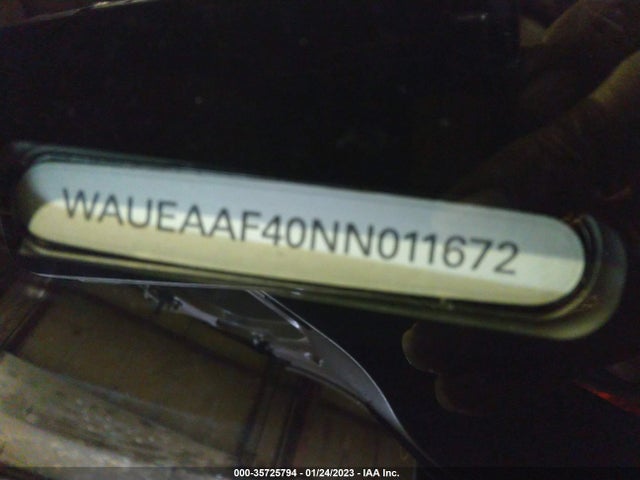 2022 Audi A4, VIN: WAUEAAF40NN011672
