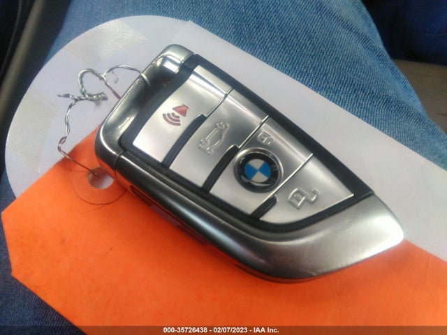 2020 BMW X7, VIN: 5UXCW2C06L9B32460