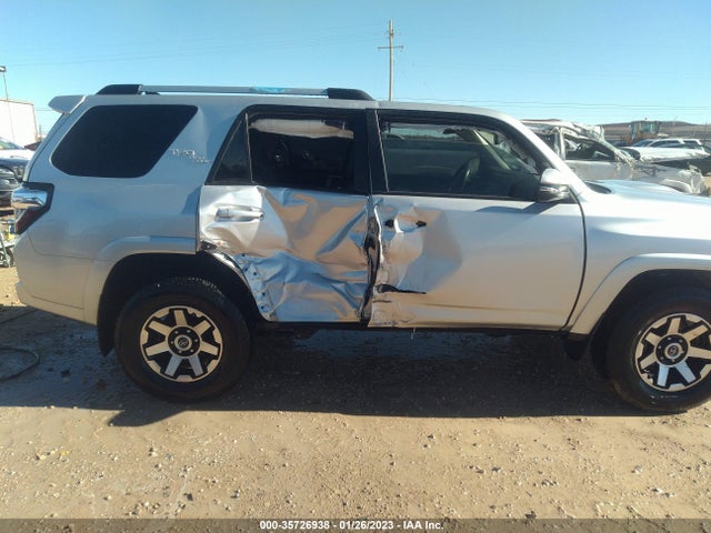 Toyota 4RUNNER SR5 2017 JTEBU5JR2H5481483 Image 8