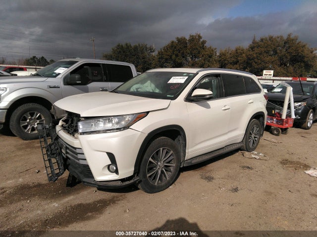 2017 Toyota Highlander, VIN: 5TDKZRFHXHS524488