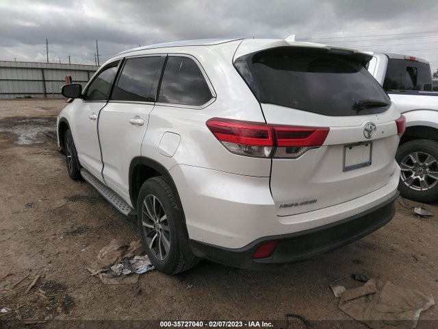 2017 Toyota Highlander, VIN: 5TDKZRFHXHS524488