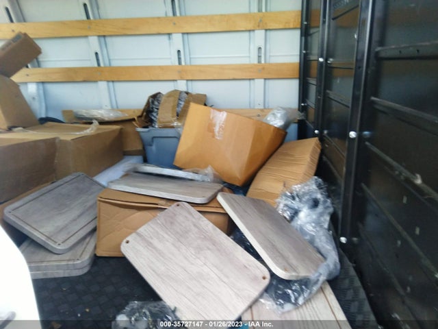 Chevrolet EXPRESS CARGO VAN 2019 1GCWGAFG4K1341351 Image 9