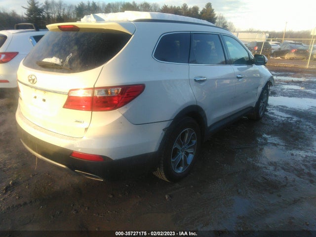 2016 HYUNDAI SANTA FE SE VIN: KM8SMDHF1GU147312