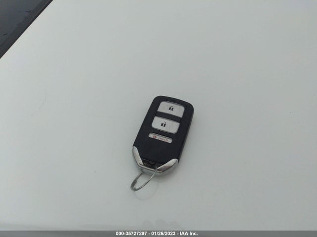 Honda FIT EX 2016 JHMGK5H77GX013674 Image 3