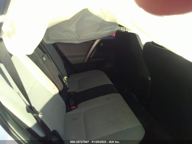 2016 Toyota RAV4, VIN: JTMRJREV8GD057675