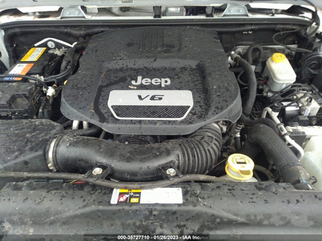 2014 JEEP WRANGLER UNLIMITED SPORT VIN: 1C4BJWDG5EL304947