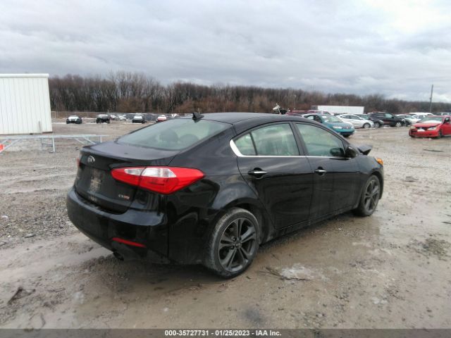 KNAFZ4A86E5059315 KIA FORTE EX