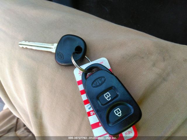 KNDPCCA21B7073783 KIA Sportage Ex