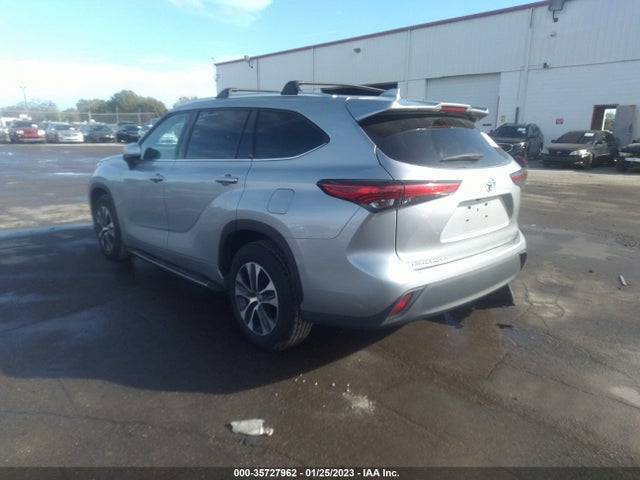 2021 TOYOTA HIGHLANDER XLE VIN: 5TDGZRAH8MS032047