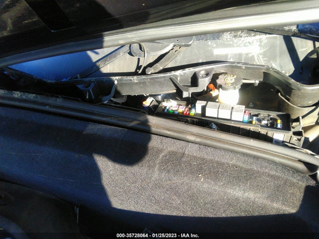 2018 Tesla Model X, VIN: 5YJXCDE2XJF100004