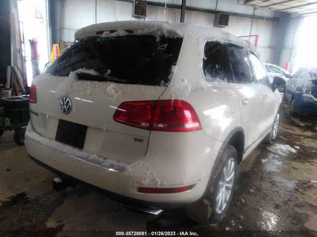 WVGFF9BP5BD004558 Volkswagen Touareg Sport