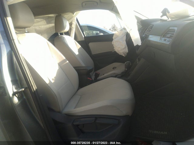 3VV2B7AX1JM002752 Volkswagen Tiguan Sel/se