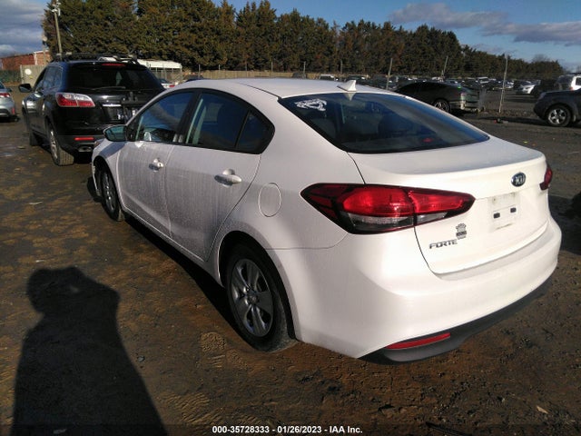 2017 Kia Forte, VIN: 3KPFL4A7XHE083461