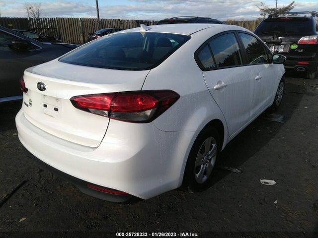 2017 Kia Forte, VIN: 3KPFL4A7XHE083461
