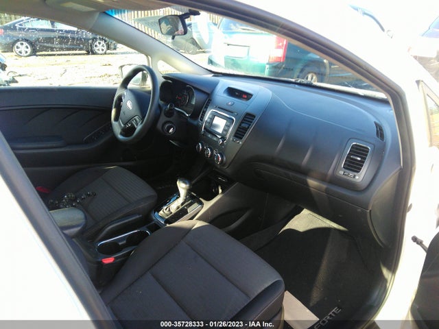 2017 Kia Forte, VIN: 3KPFL4A7XHE083461