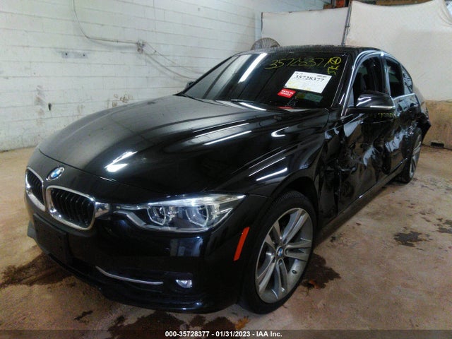 BMW 3 Series 330i Xdrive 2018 WBA8D9C5XJEM34236 Image 2