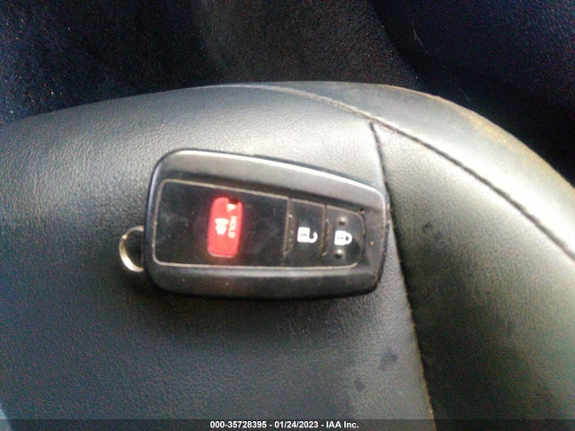 2016 Toyota Prius, VIN: JTDKARFU5G3527254