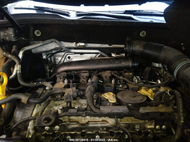 1VWBT7A31FC015130 Volkswagen Passat 1.8t Sport