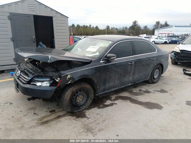 1VWBT7A31FC015130 Volkswagen Passat 1.8t Sport