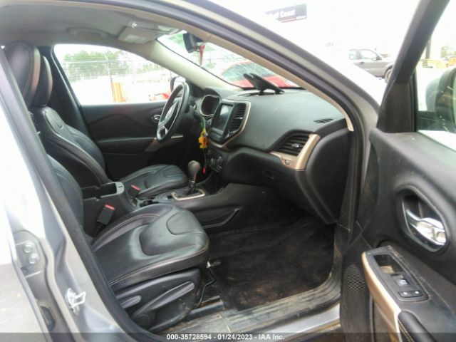 1C4PJLCB6HW586934 Jeep Cherokee Latitude