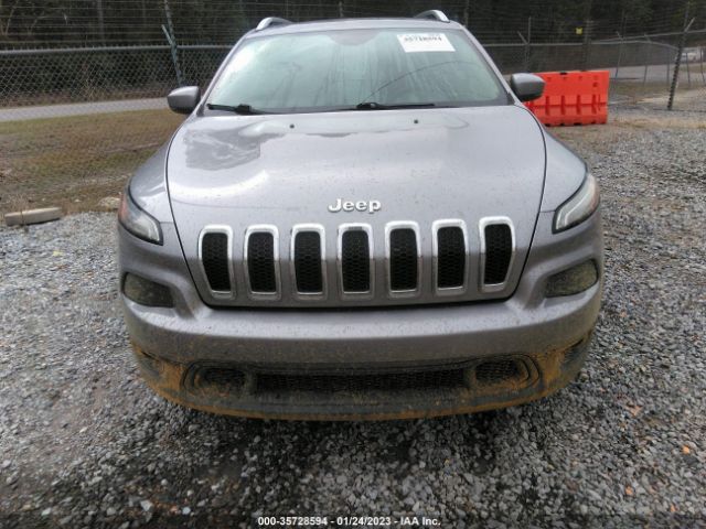 1C4PJLCB6HW586934 Jeep Cherokee Latitude