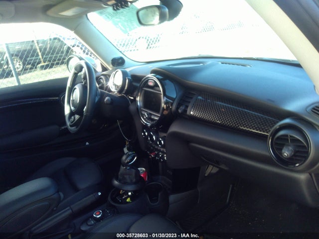 2018 Mini Cooper, VIN: WMWXP7C56J2A49090