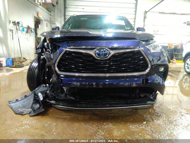 2021 Toyota Highlander, VIN: 5TDEBRCHXMS017171