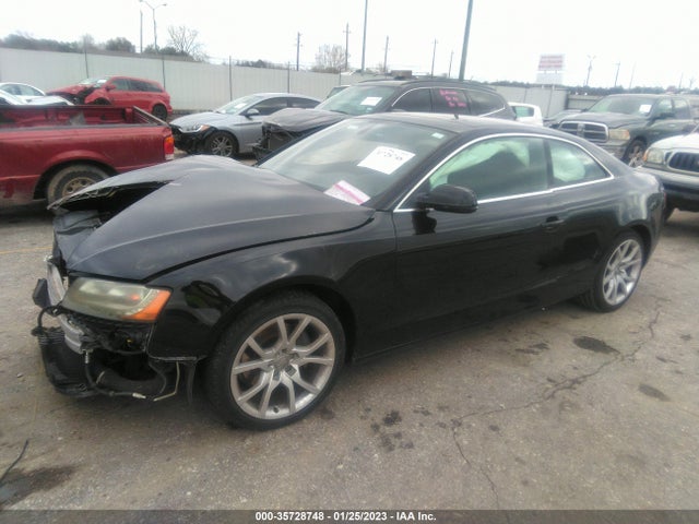 Audi A5 2.0t Premium Plus 2012 WAULFAFR2CA017952 Image 2