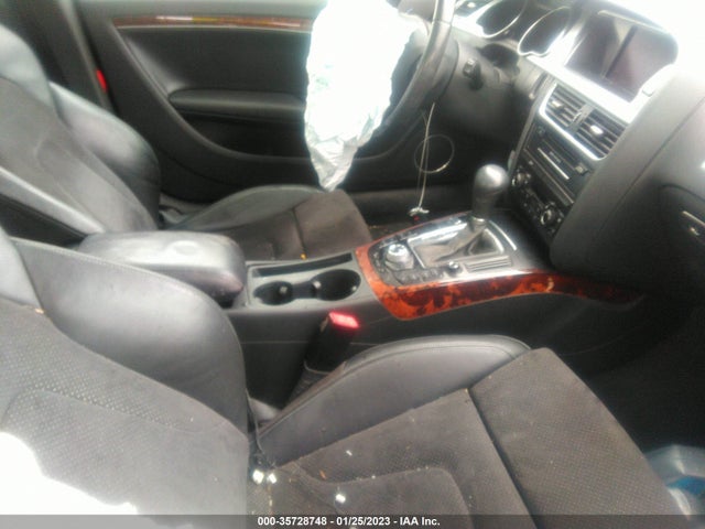 Audi A5 2.0t Premium Plus 2012 WAULFAFR2CA017952 Image 5