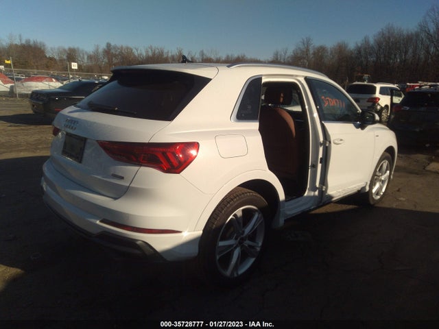 WA1DECF31M1025814 Audi Q3 S Line Premium