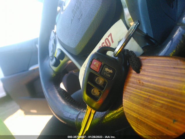2012 TOYOTA CAMRY SE VIN: 4T1BF1FK7CU195383