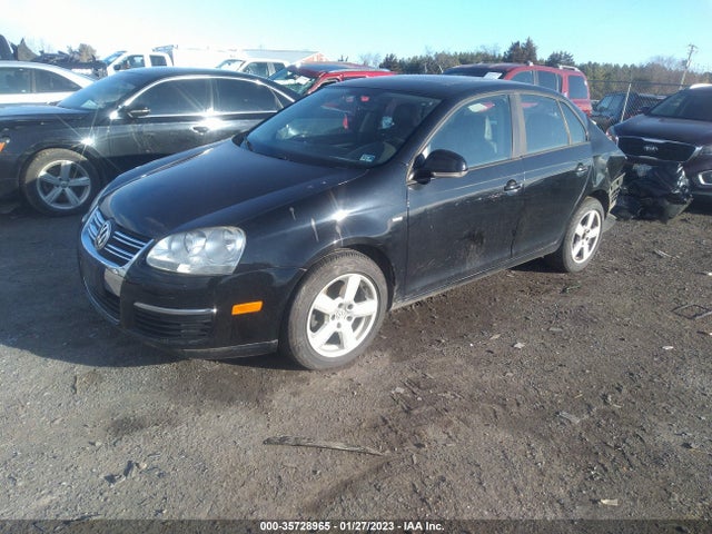 3VWEG71KX7M053190 Volkswagen Jetta Sedan Wolfsburg Edition