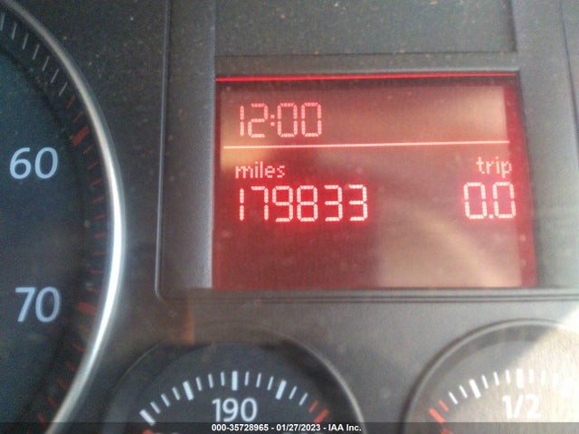 3VWEG71KX7M053190 Volkswagen Jetta Sedan Wolfsburg Edition
